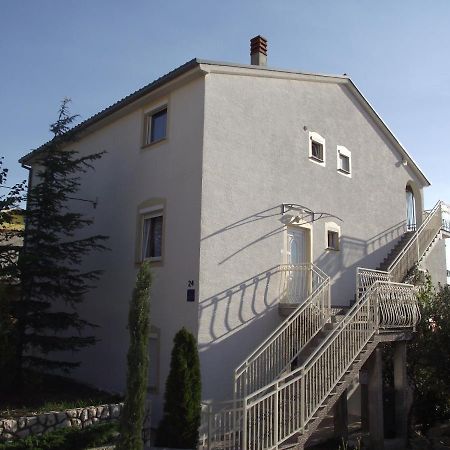 Apartments With A Parking Space Novi Vinodolski - 15823 Esterno foto