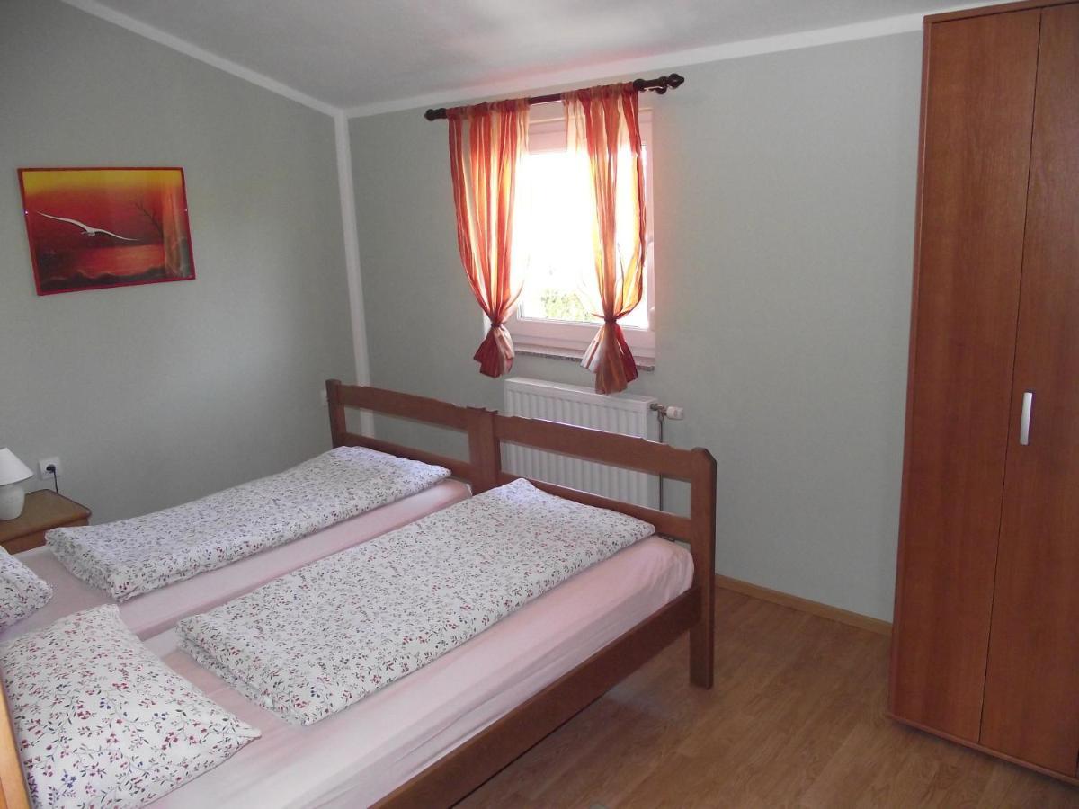Apartments With A Parking Space Novi Vinodolski - 15823 Esterno foto